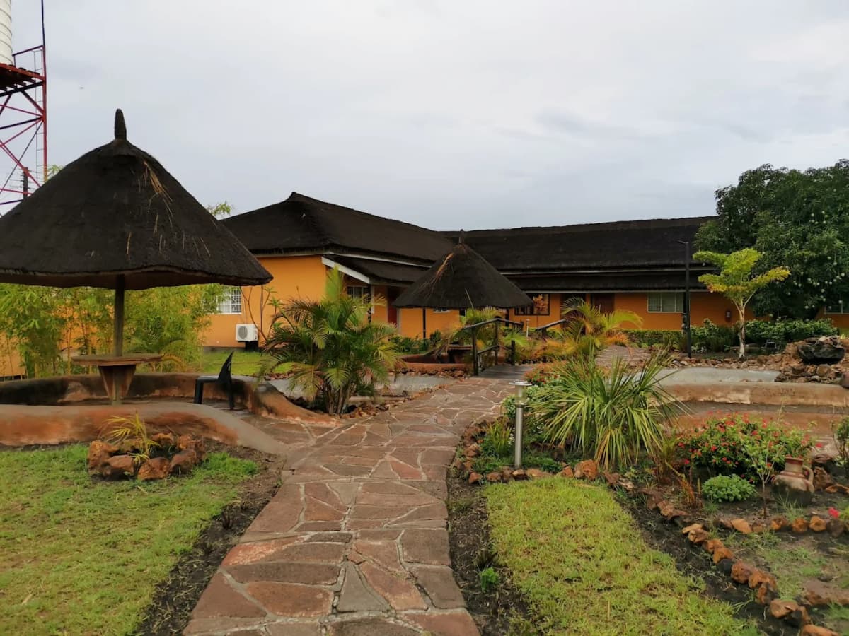 Liseli Lodge image 3